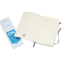 Classic Soft Cover Notebook Pocket Blue Olinjerad