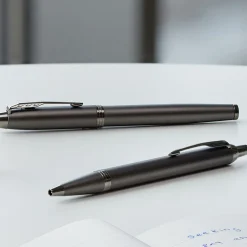 IM Monochrome Titanium Kulpenna