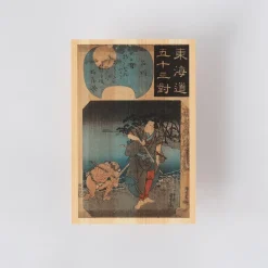Vykort i Hinoki-trä – Kuniyoshi ”Tokaido Highway” 6-set